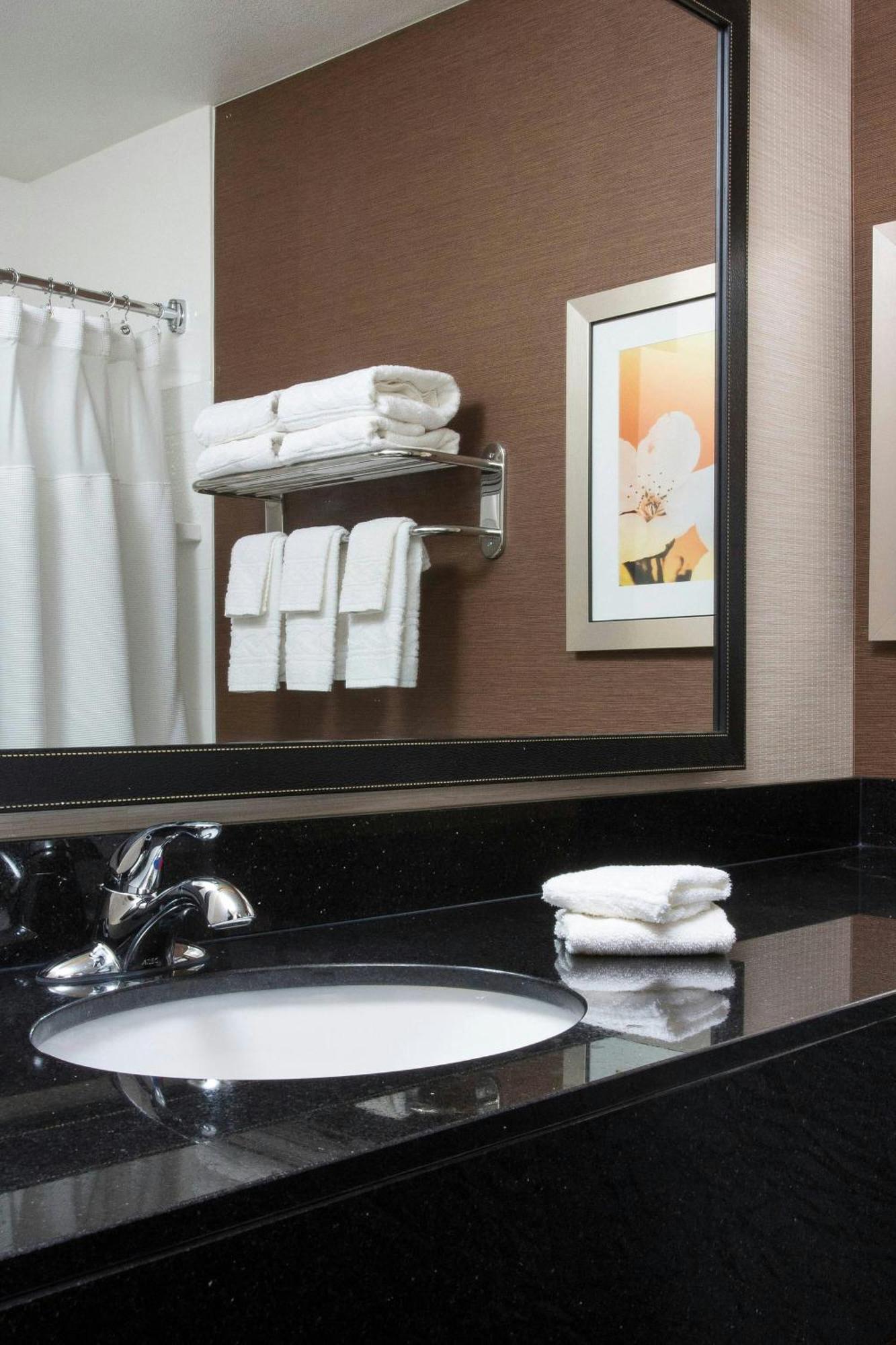 Fairfield Inn & Suites Peru Εξωτερικό φωτογραφία