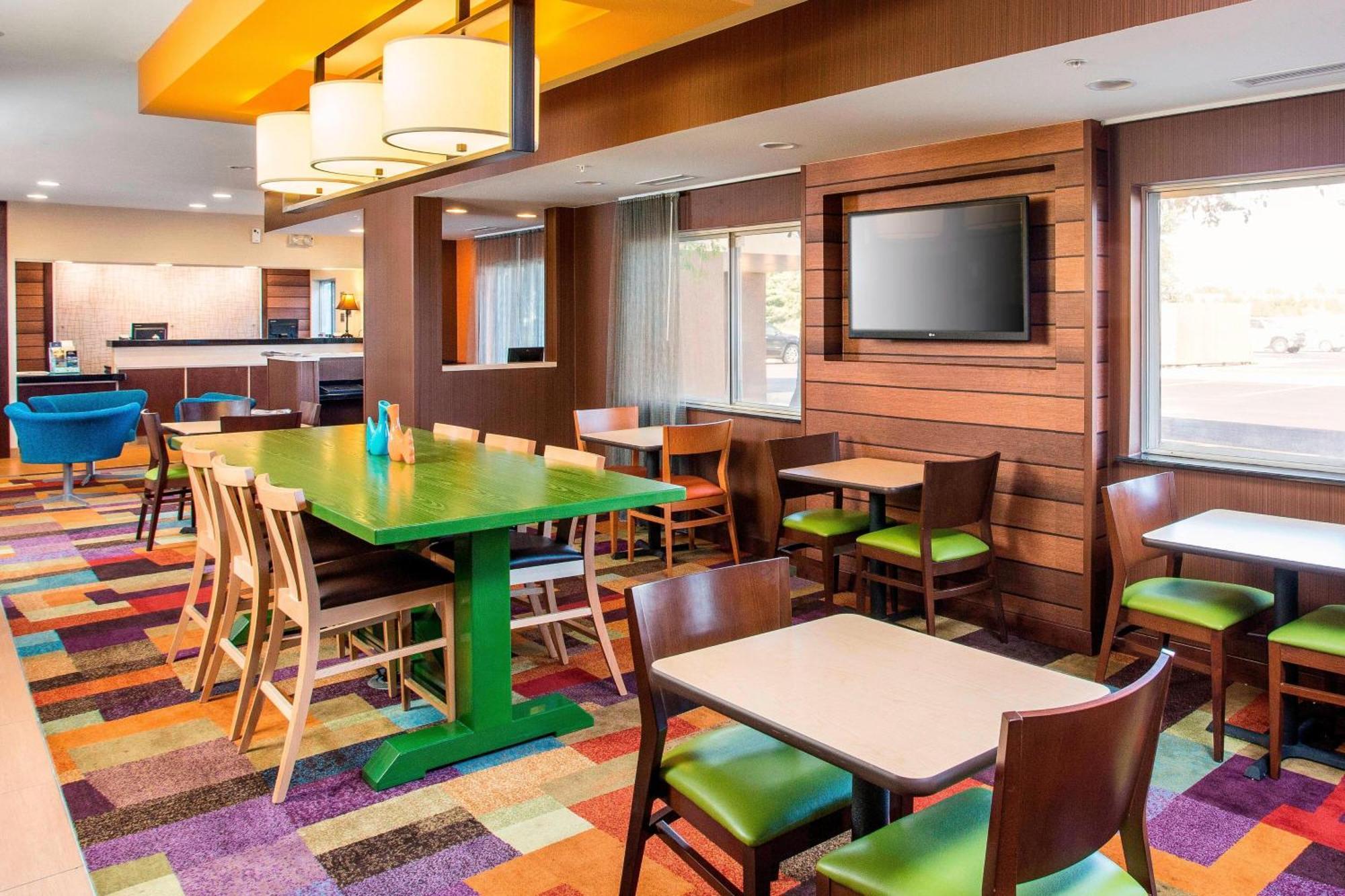 Fairfield Inn & Suites Peru Εξωτερικό φωτογραφία