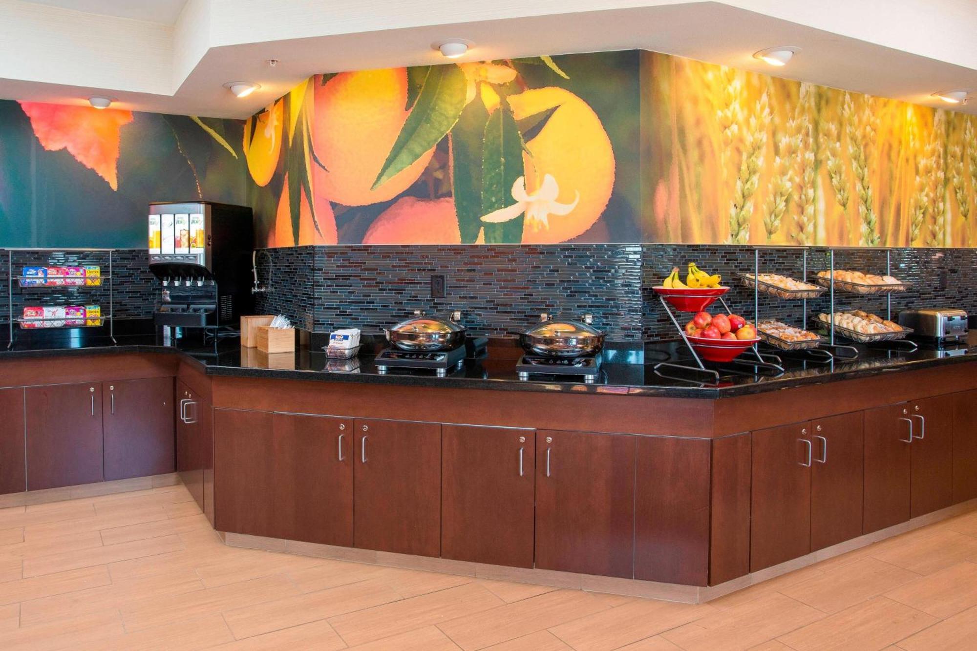 Fairfield Inn & Suites Peru Εξωτερικό φωτογραφία