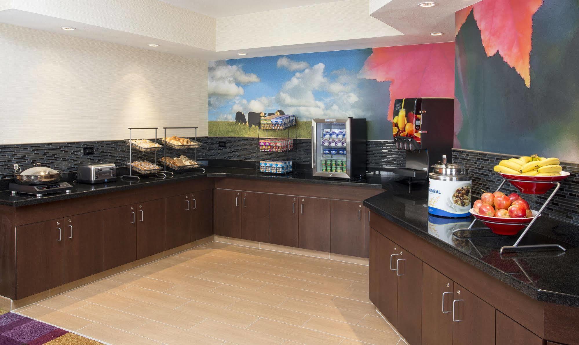 Fairfield Inn & Suites Peru Εξωτερικό φωτογραφία